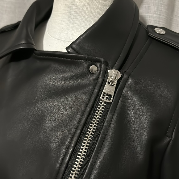 Like New Calvin Klein Faux Leather Cropped Biker Style Jacket-Sz S-Black - Picture 3 of 16